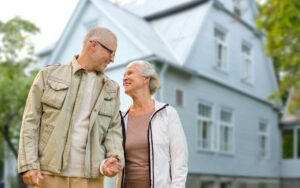 Logement classique ou résidence senior  Le comparatif pour bien décider